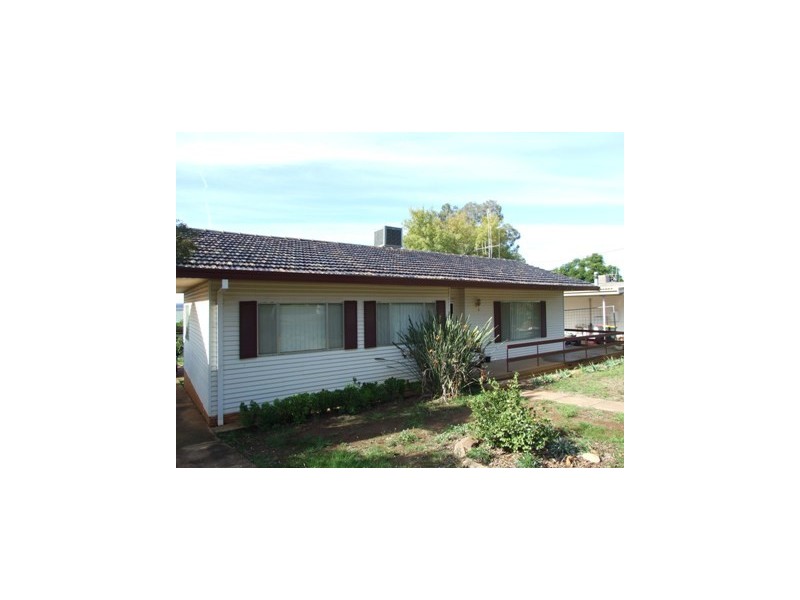 37 Lorking Street, Parkes NSW 2870