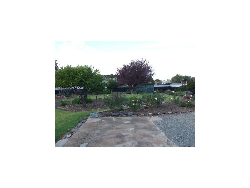 5 Howard Street, Parkes NSW 2870