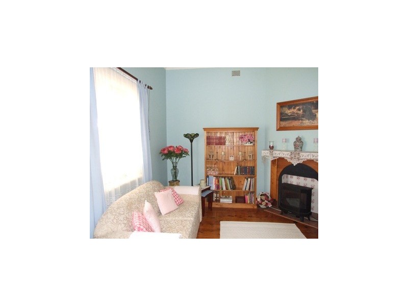 5 Howard Street, Parkes NSW 2870