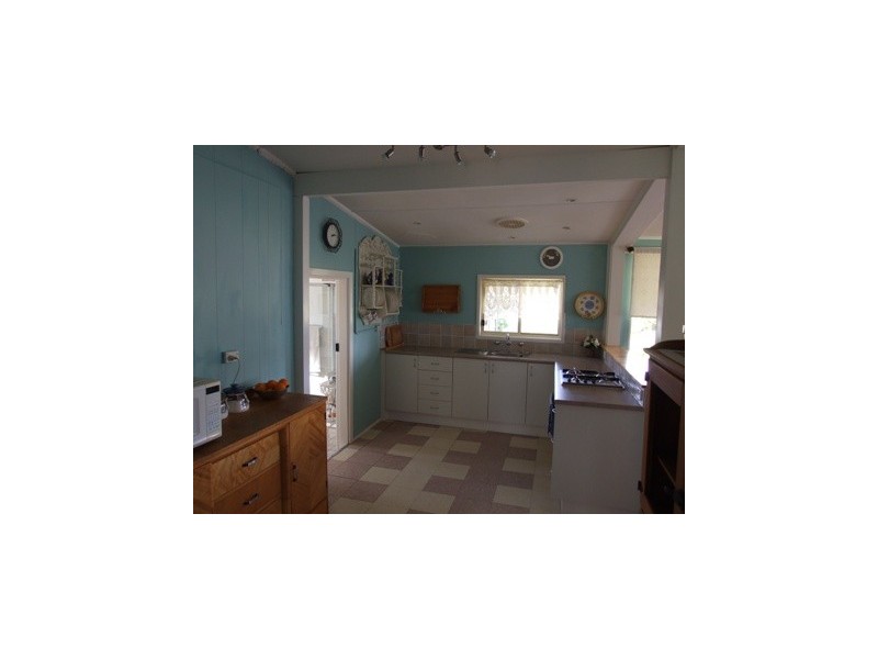 5 Howard Street, Parkes NSW 2870