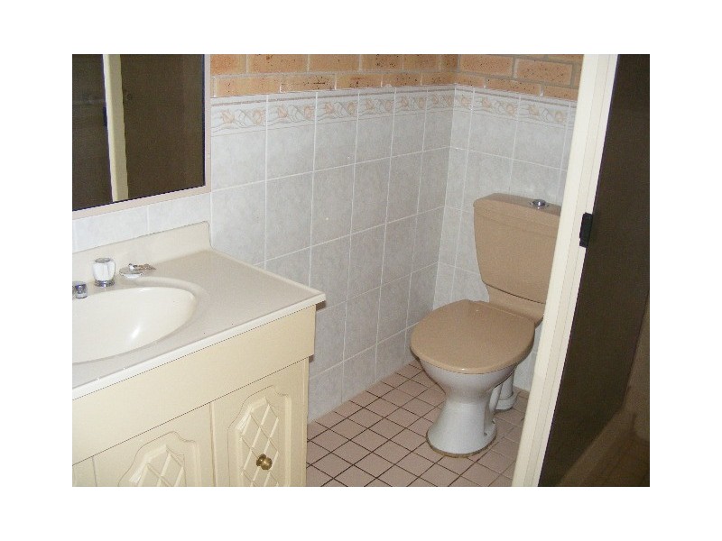 1/21 Ebelina Crescent, Parkes NSW 2870