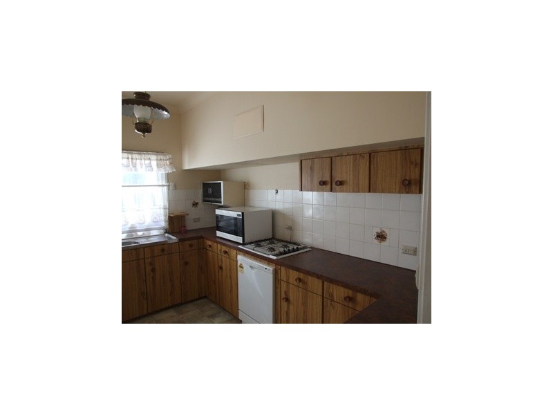17 Carrington Street, Parkes NSW 2870