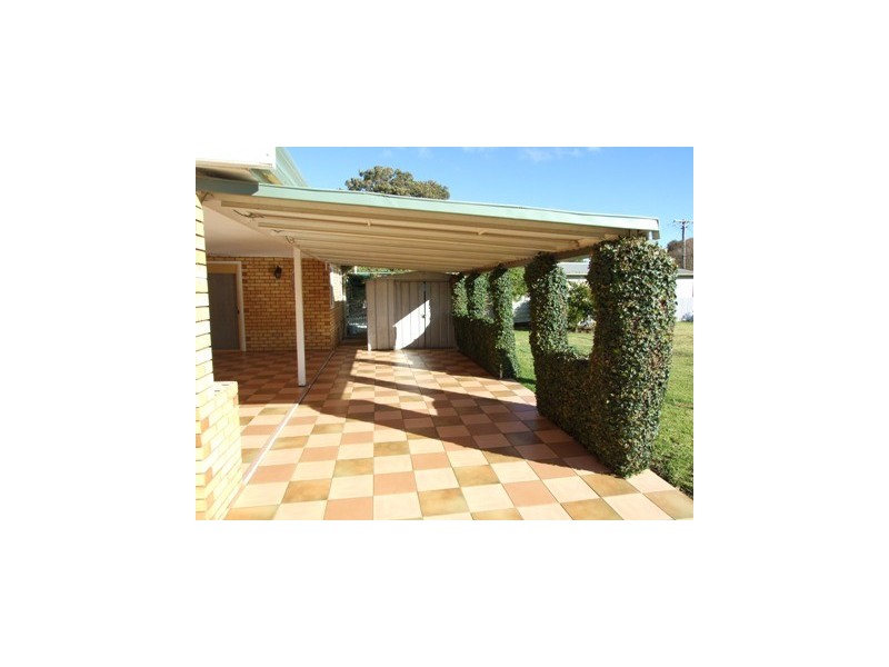 17 Carrington Street, Parkes NSW 2870