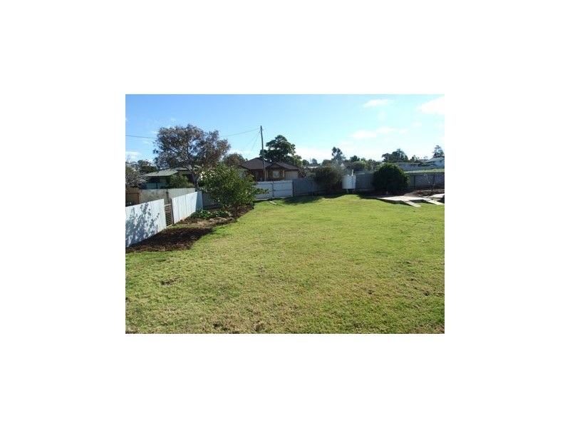 17 Carrington Street, Parkes NSW 2870
