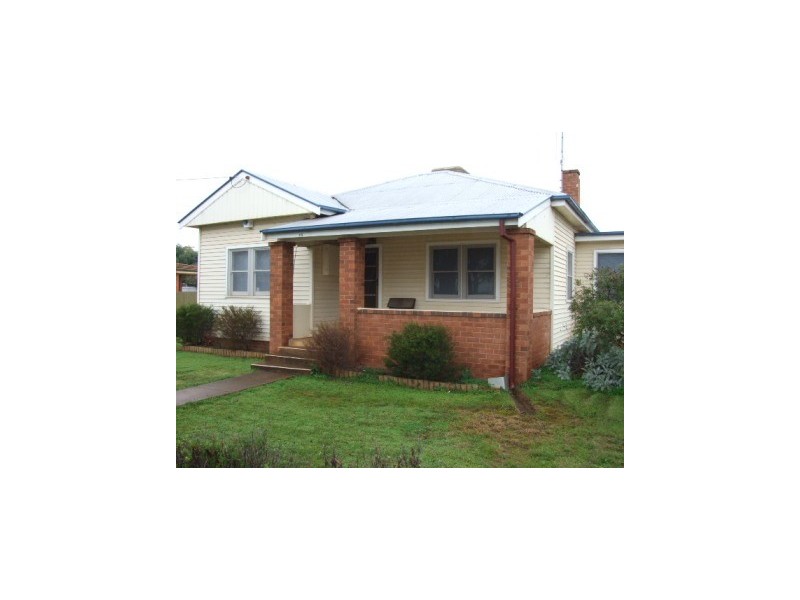 25 Clarinda Street, Parkes NSW 2870