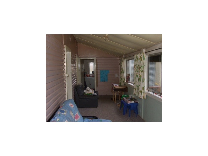 25 Clarinda Street, Parkes NSW 2870
