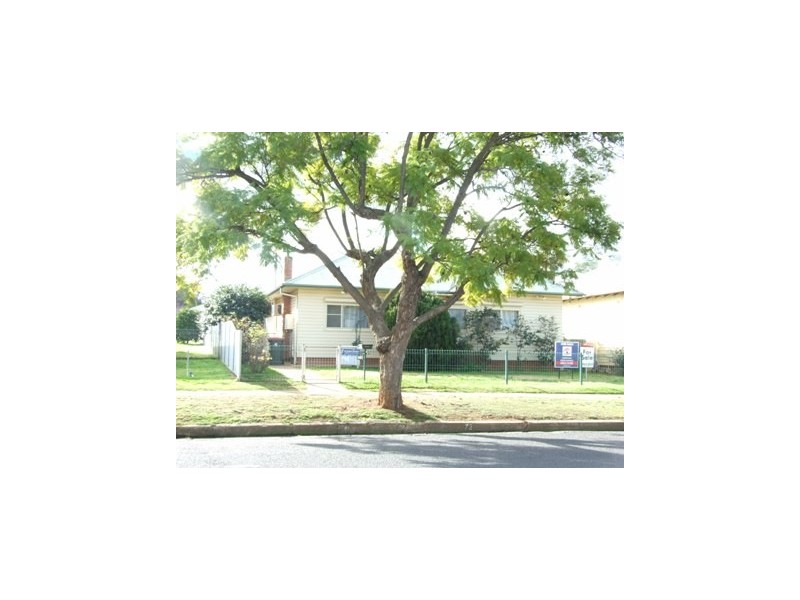 72 Mitchell Street, Parkes NSW 2870