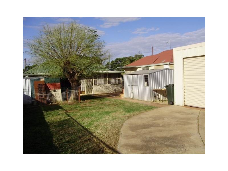 72 Mitchell Street, Parkes NSW 2870