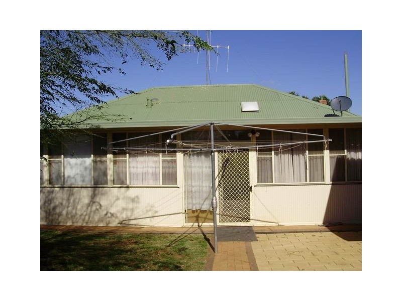 72 Mitchell Street, Parkes NSW 2870