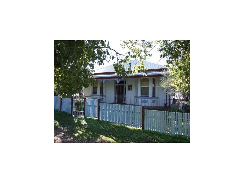 15 Albert Street, Parkes NSW 2870