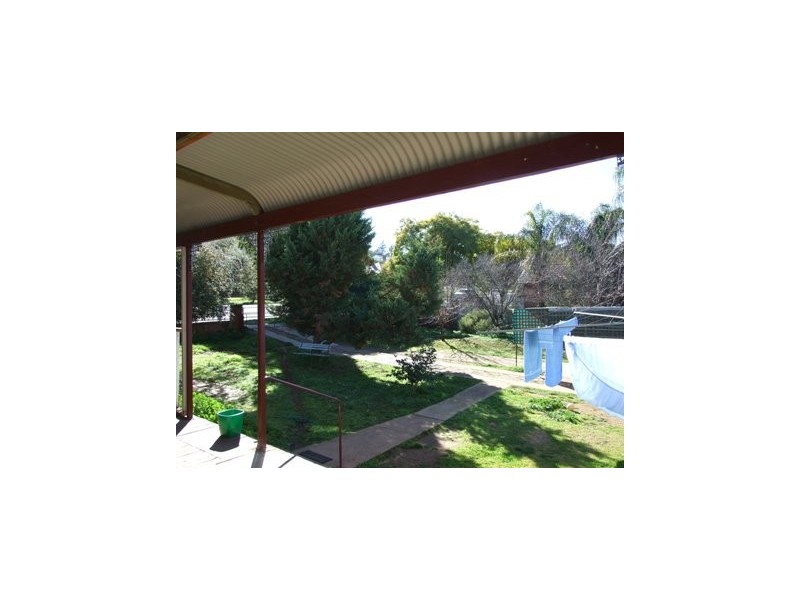 15 Albert Street, Parkes NSW 2870