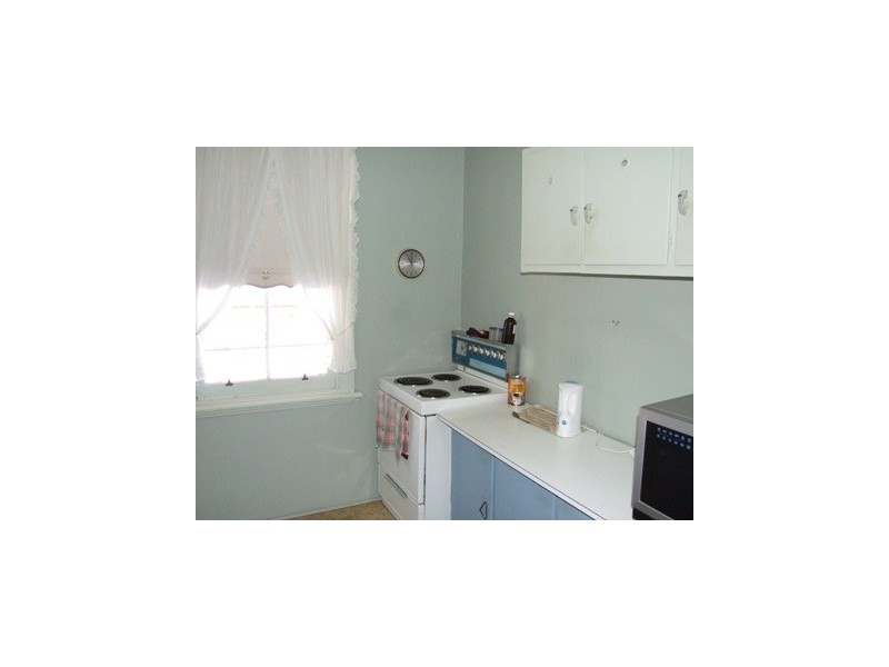 15 Albert Street, Parkes NSW 2870