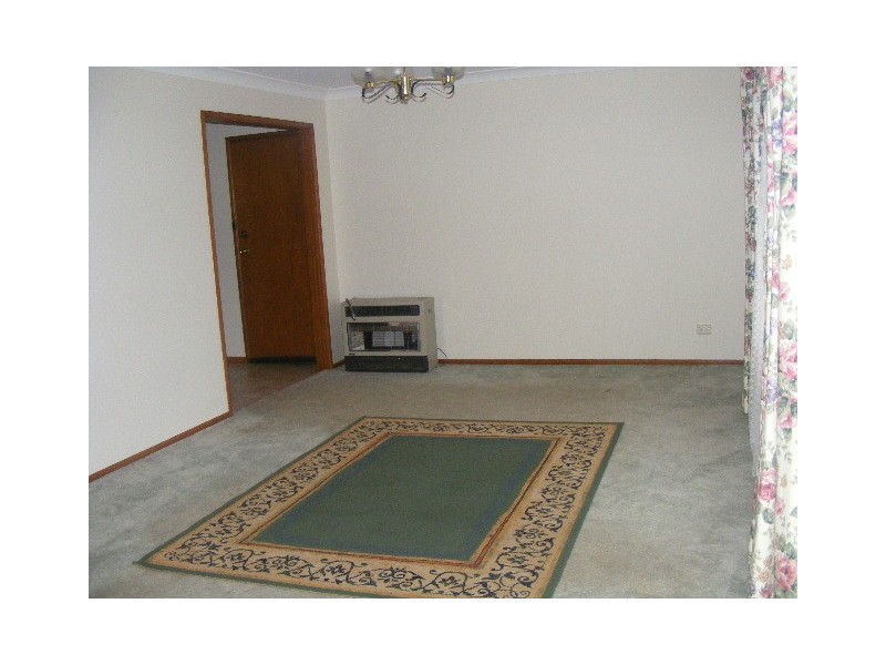 130 Victoria Street, Parkes NSW 2870