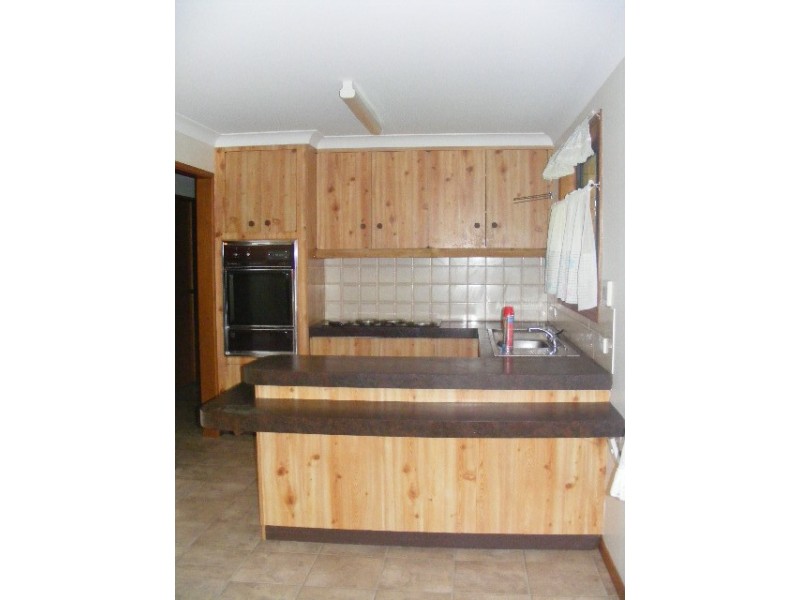 130 Victoria Street, Parkes NSW 2870