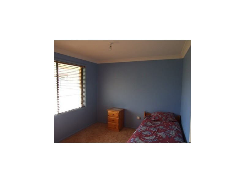 12 Station Street, Parkes NSW 2870