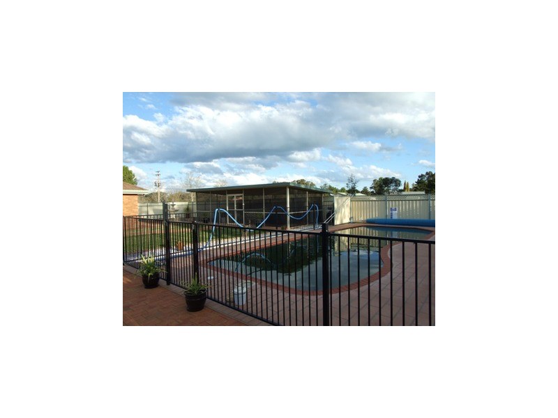 240 Nash Street, Parkes NSW 2870