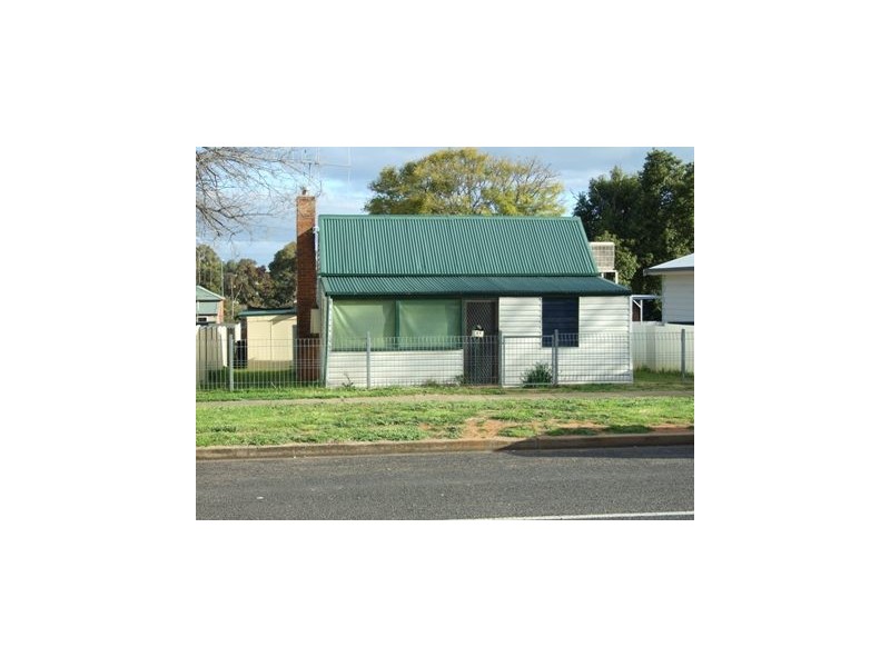 84-86 Clarinda Street, Parkes NSW 2870