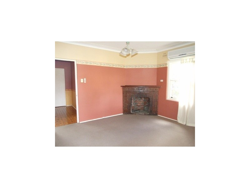 74 Orange Street, Parkes NSW 2870