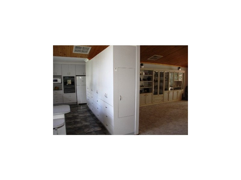 17 Kelly Road, Parkes NSW 2870