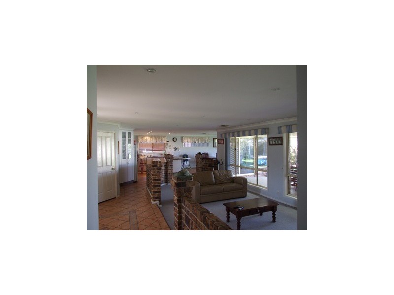 6 Caledonia Street, Parkes NSW 2870