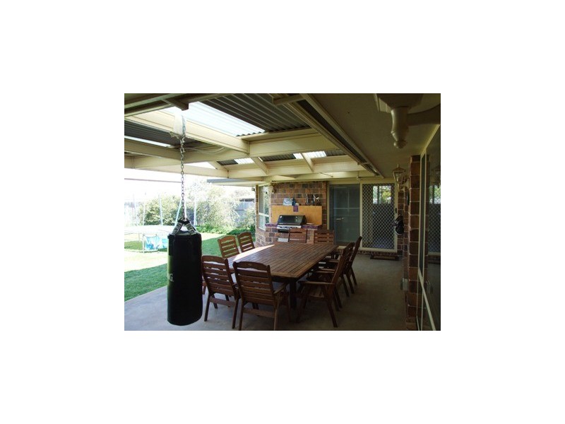 6 Caledonia Street, Parkes NSW 2870