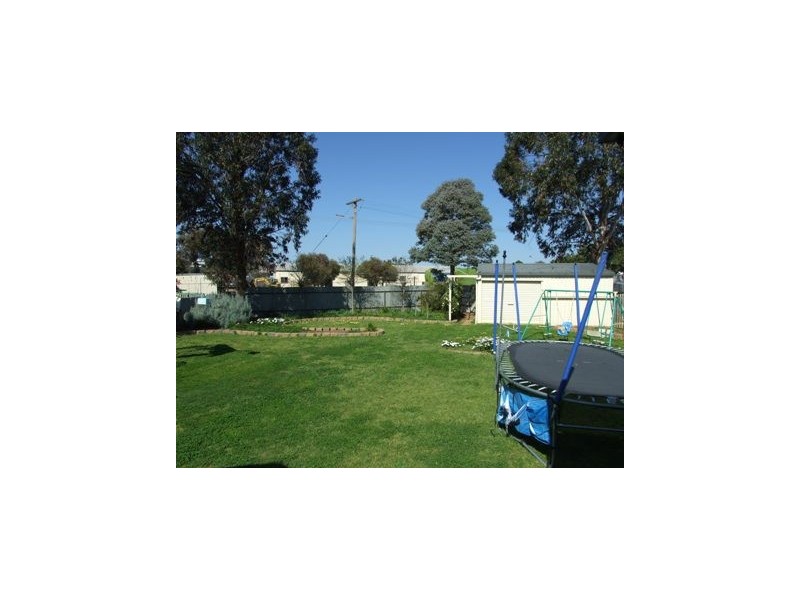 6 Caledonia Street, Parkes NSW 2870