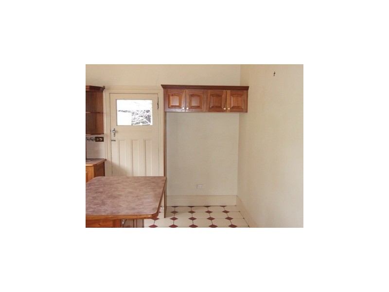 2 Gap Street, Parkes NSW 2870