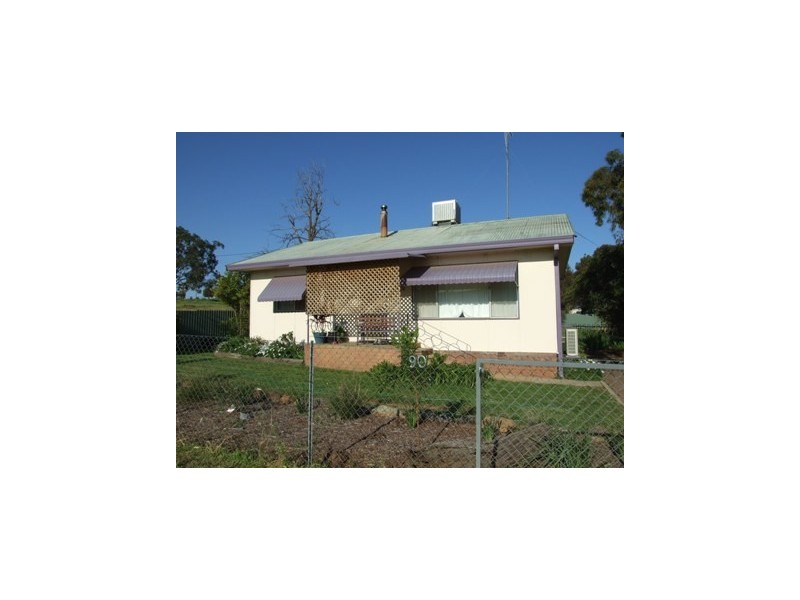 90 Peak Hill Road, Parkes NSW 2870