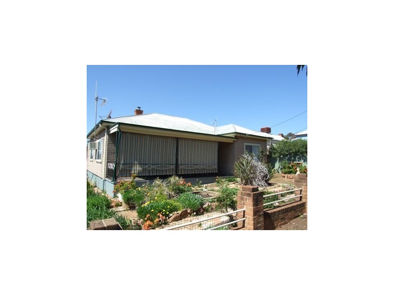 1 Howard Street, Parkes NSW 2870