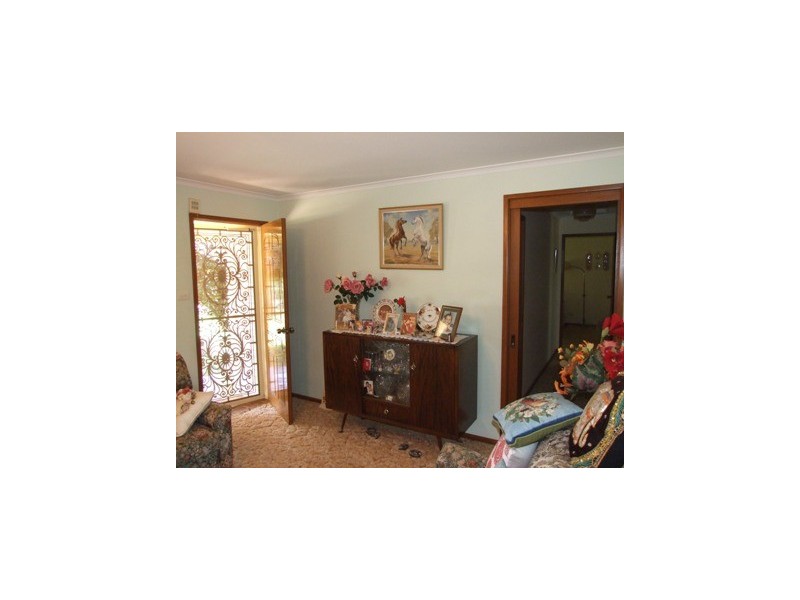 65 Farrah Street, Parkes NSW 2870