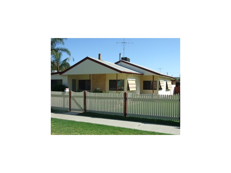 13 Captain Wilson Ave, Parkes NSW 2870