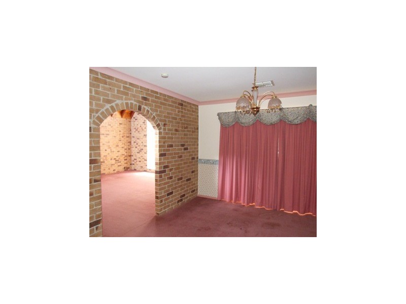 102 Webb Street, Parkes NSW 2870