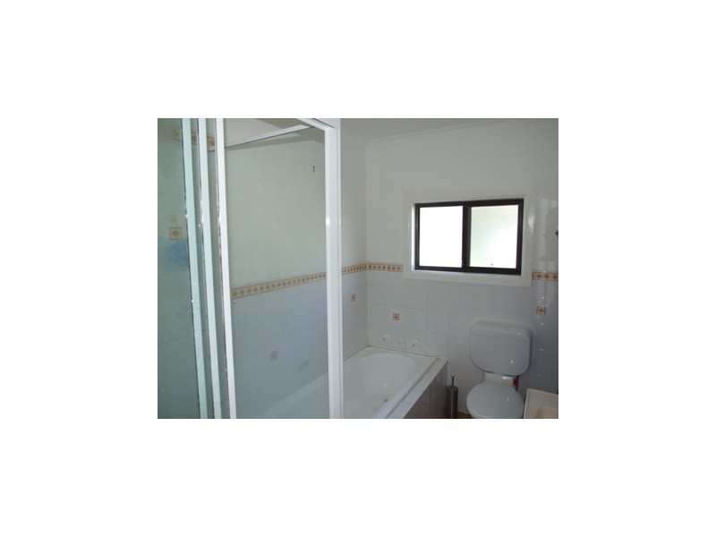 24 Pearce Street, Parkes NSW 2870