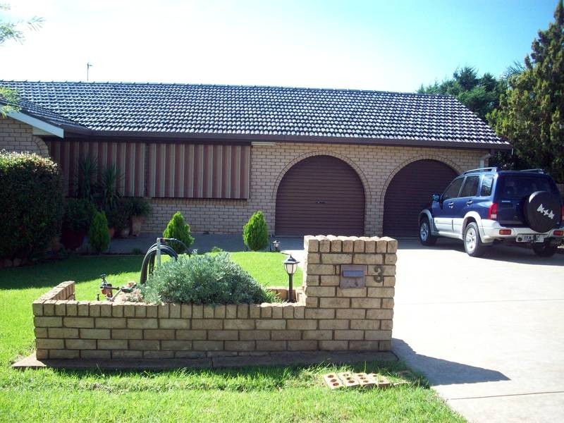 3 JUBILEE STREET, Parkes NSW 2870