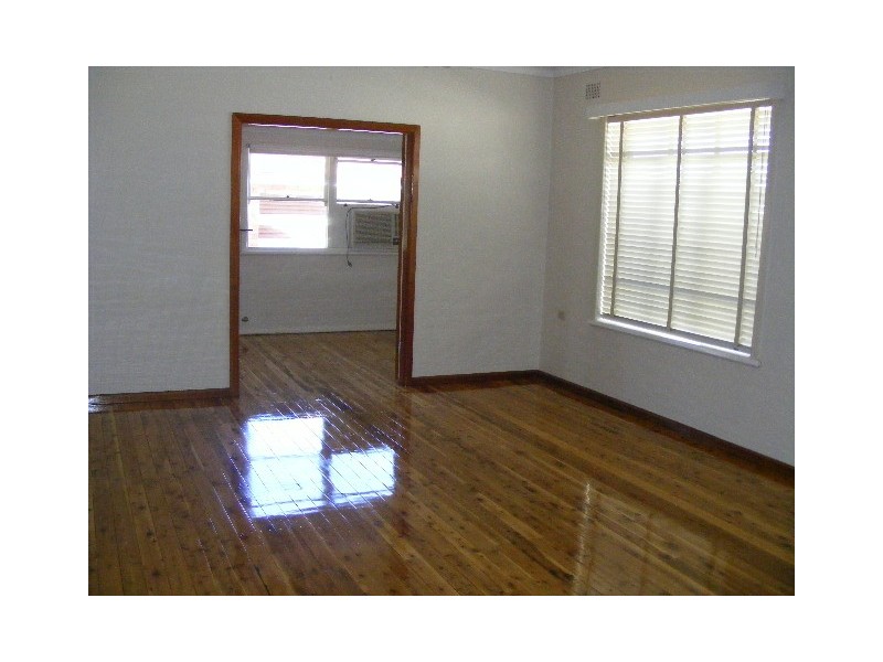 65 Bogan Street, Parkes NSW 2870