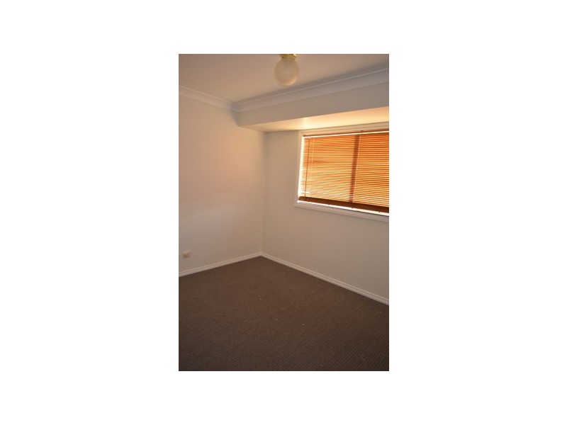 2 Noonan Street, Parkes NSW 2870