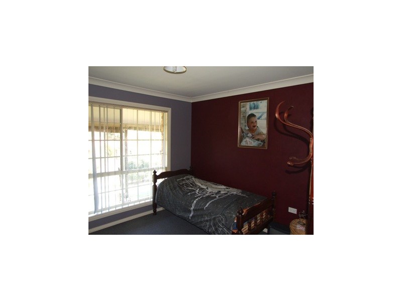 1 Glenburnie Close, Parkes NSW 2870