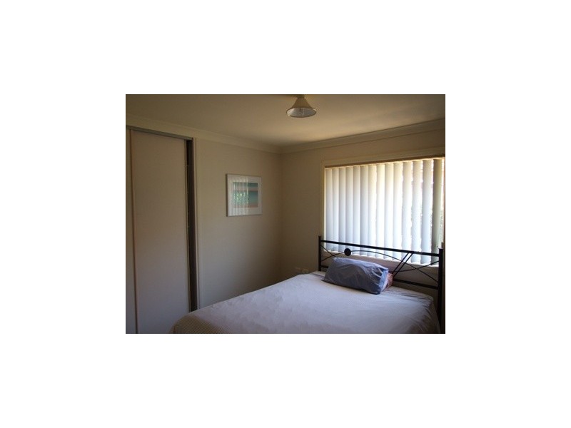 1 Glenburnie Close, Parkes NSW 2870