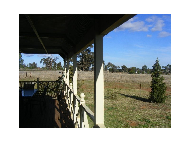 140 Cons Lane, Parkes NSW 2870