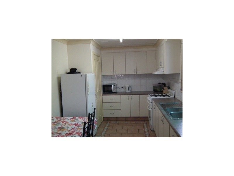 31 Hill Street, Parkes NSW 2870