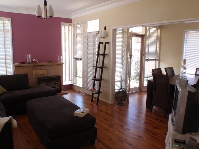 28 Weston Street, Parkes NSW 2870