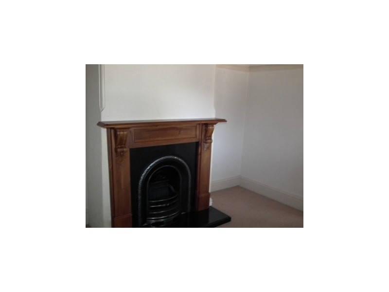 18 Thomas Street, Parkes NSW 2870