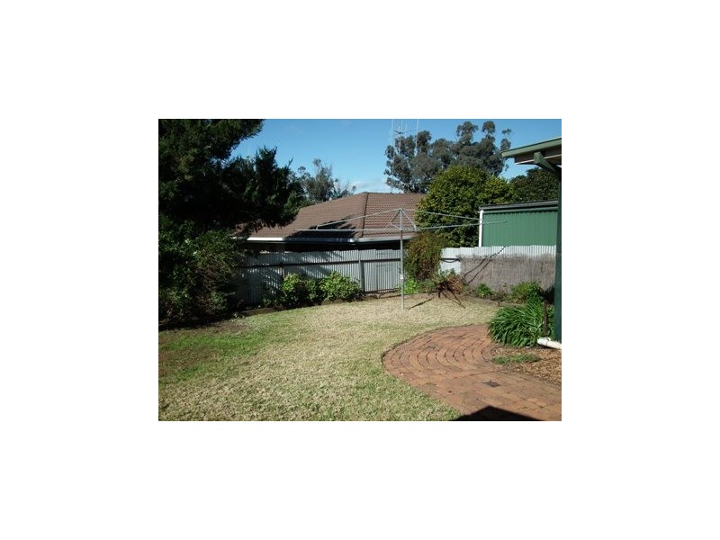 18 Thomas Street, Parkes NSW 2870