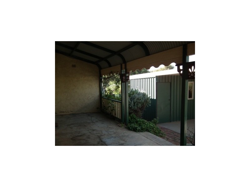 18 Thomas Street, Parkes NSW 2870