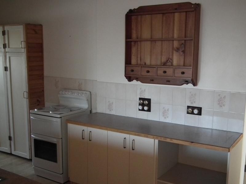 18 Thomas Street, Parkes NSW 2870