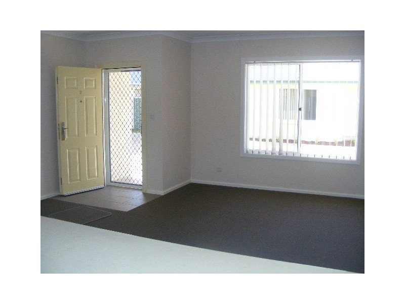 3/2A Wilga Street, Parkes NSW 2870