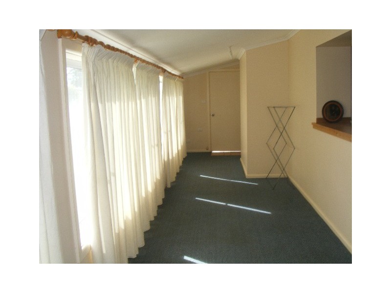 38 Coronation Avenue, Parkes NSW 2870