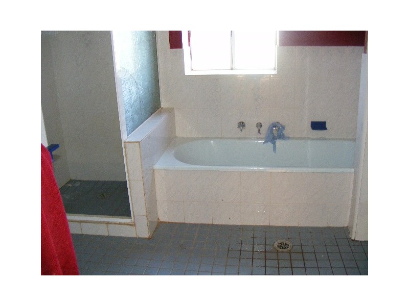38 Coronation Avenue, Parkes NSW 2870