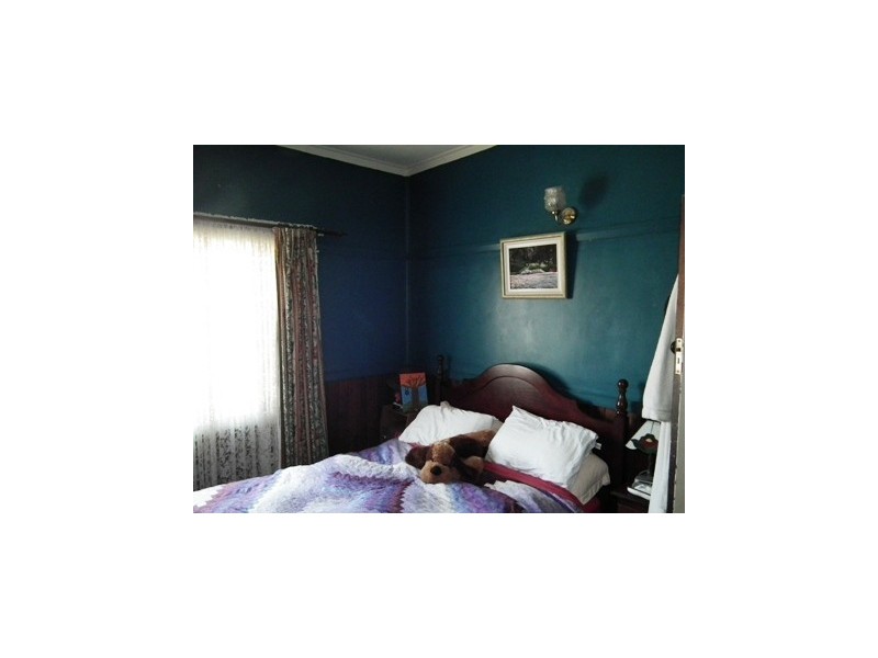 2 Drummond, Parkes NSW 2870