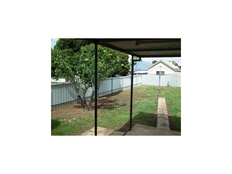 95 Dalton, Parkes NSW 2870